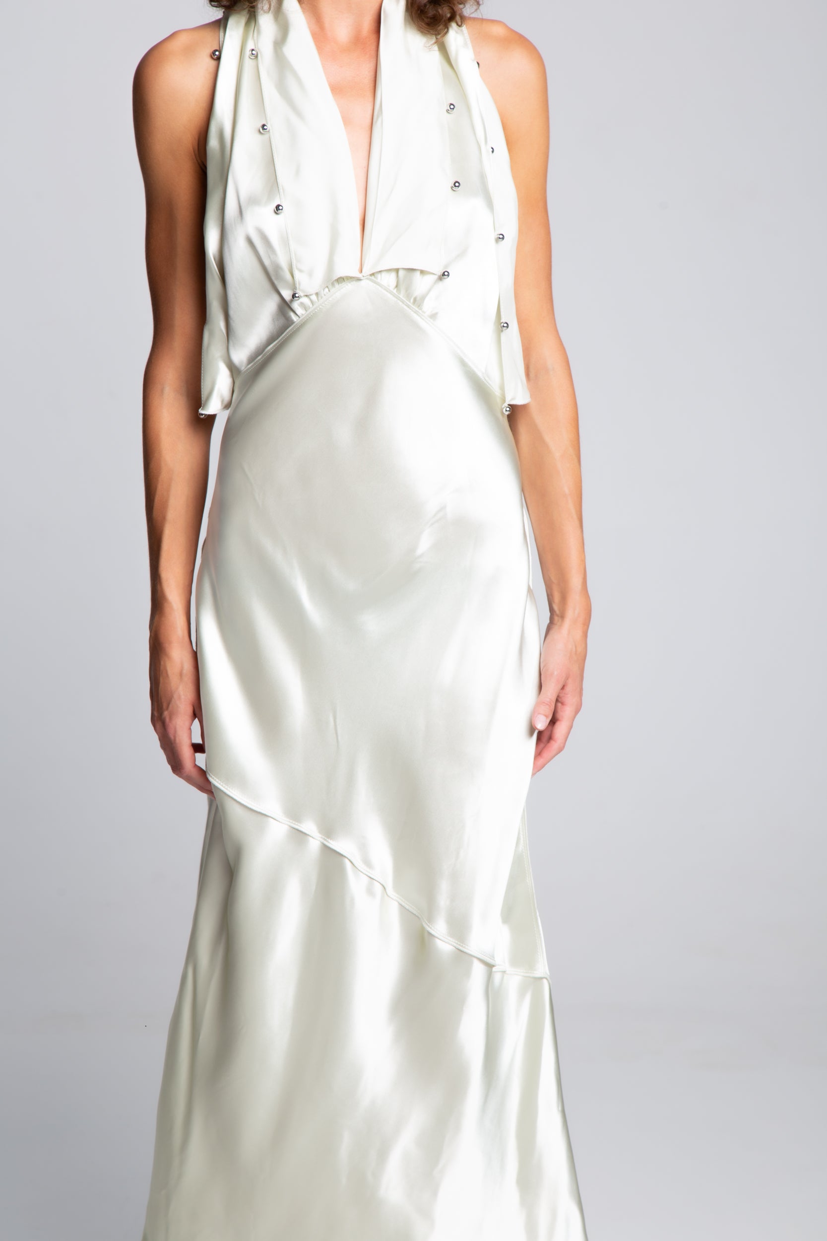 Elegant Elie Saab floral lace evening dress with illusion neckline — curated designer rental and resale at Mezzanotte Madrid