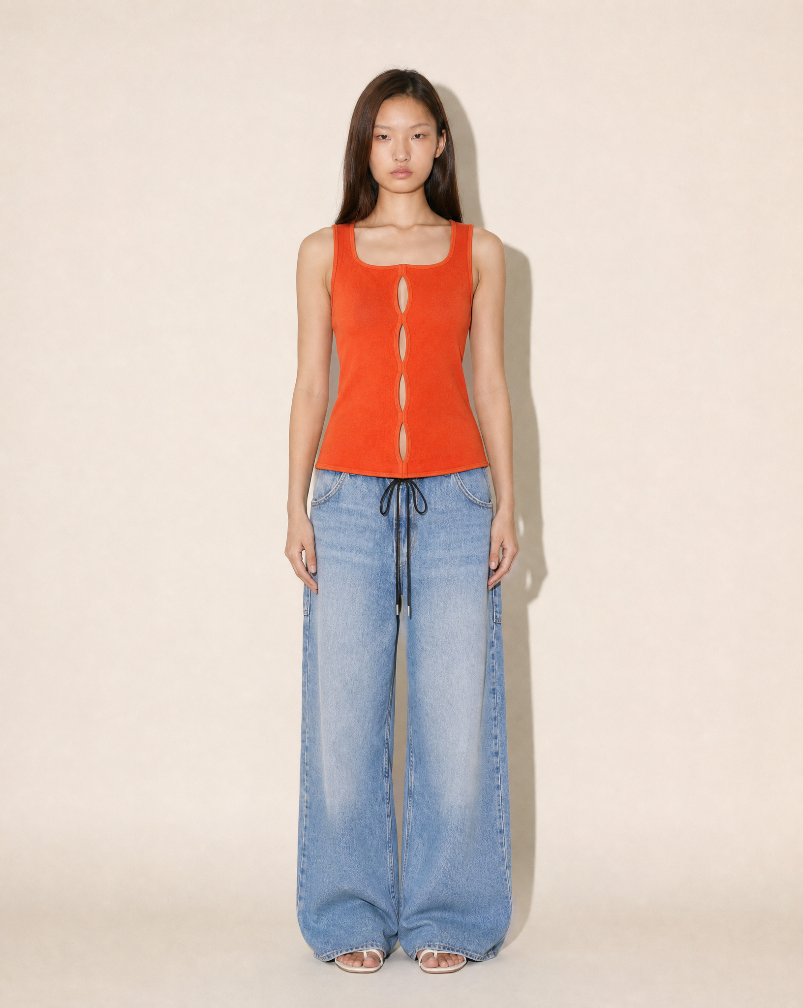 Vestido Midi Corsé Sin Tirantes de Seda - Era Contemporánea