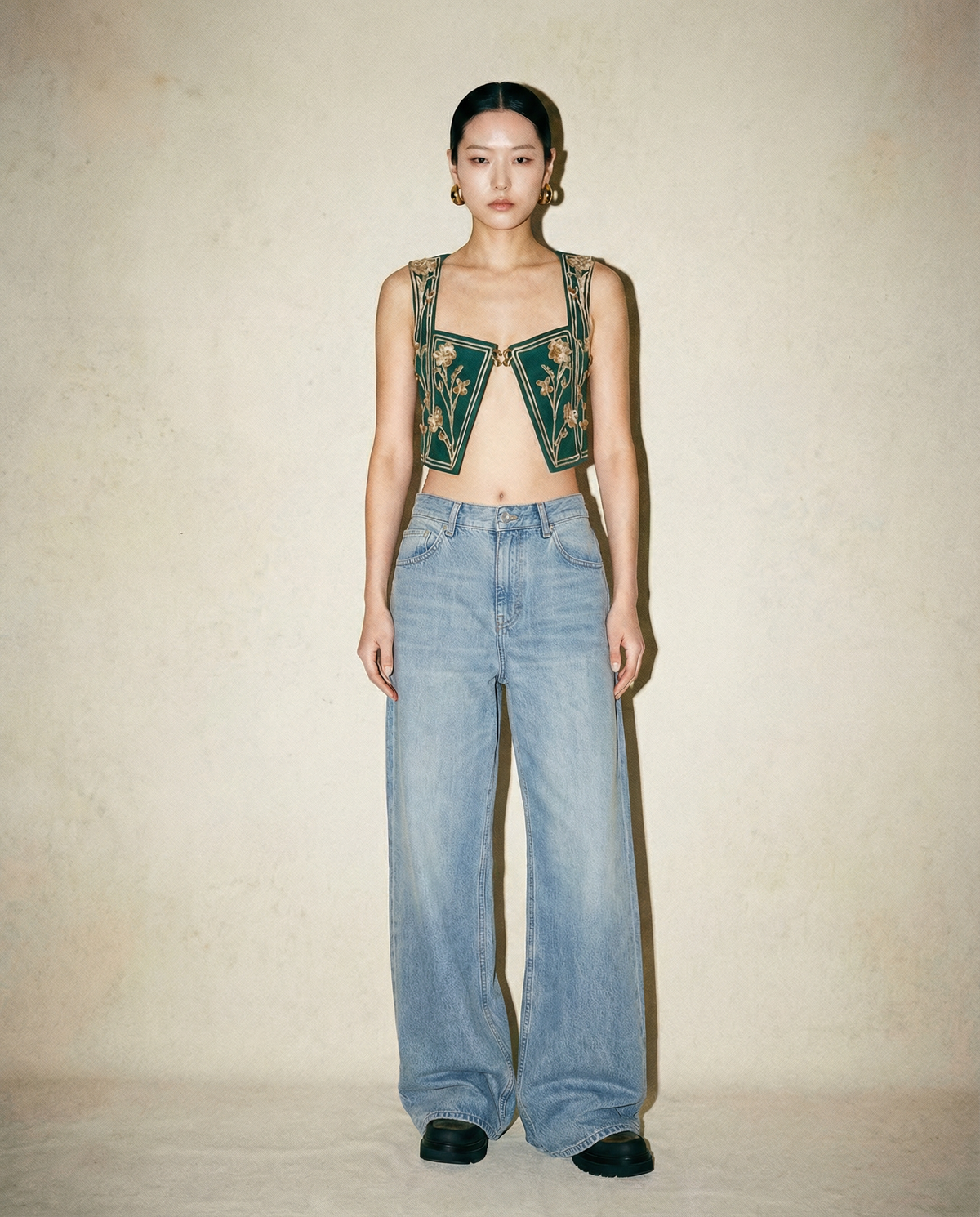 Embroidered Linen Cropped Top, S/S 2023.