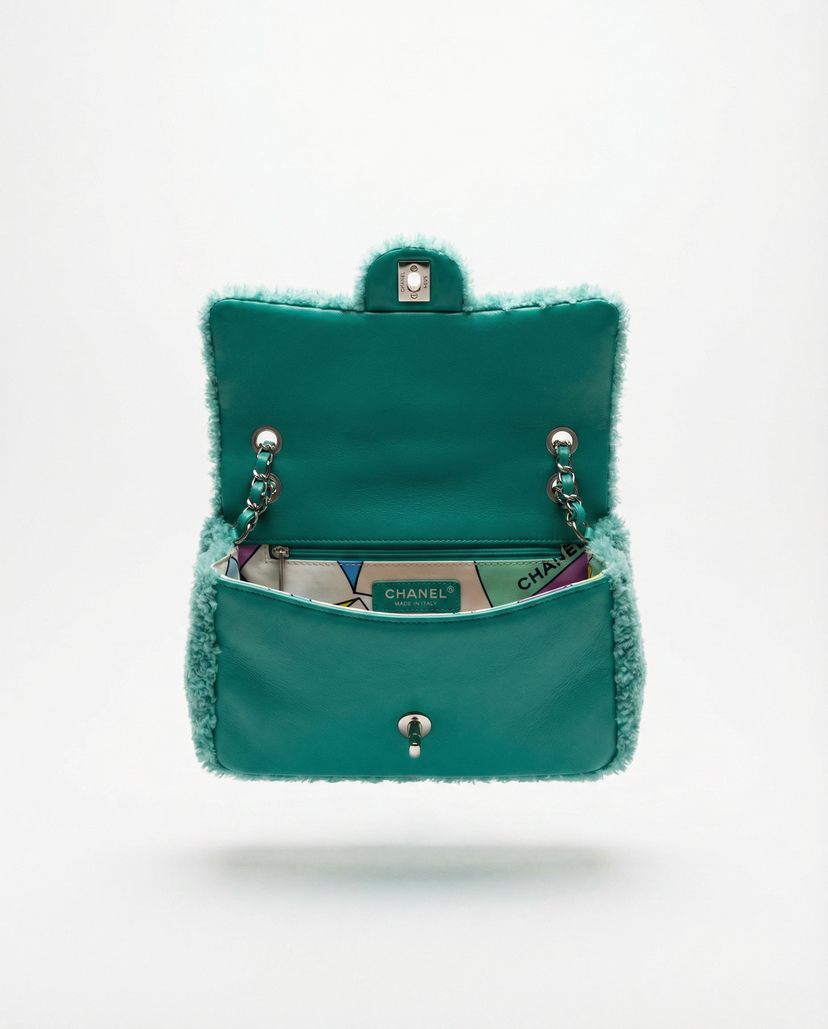 RARE SS 2019 Quilted Terry Cloth Coco Beach Flap Bag – Virginie Viard Era.