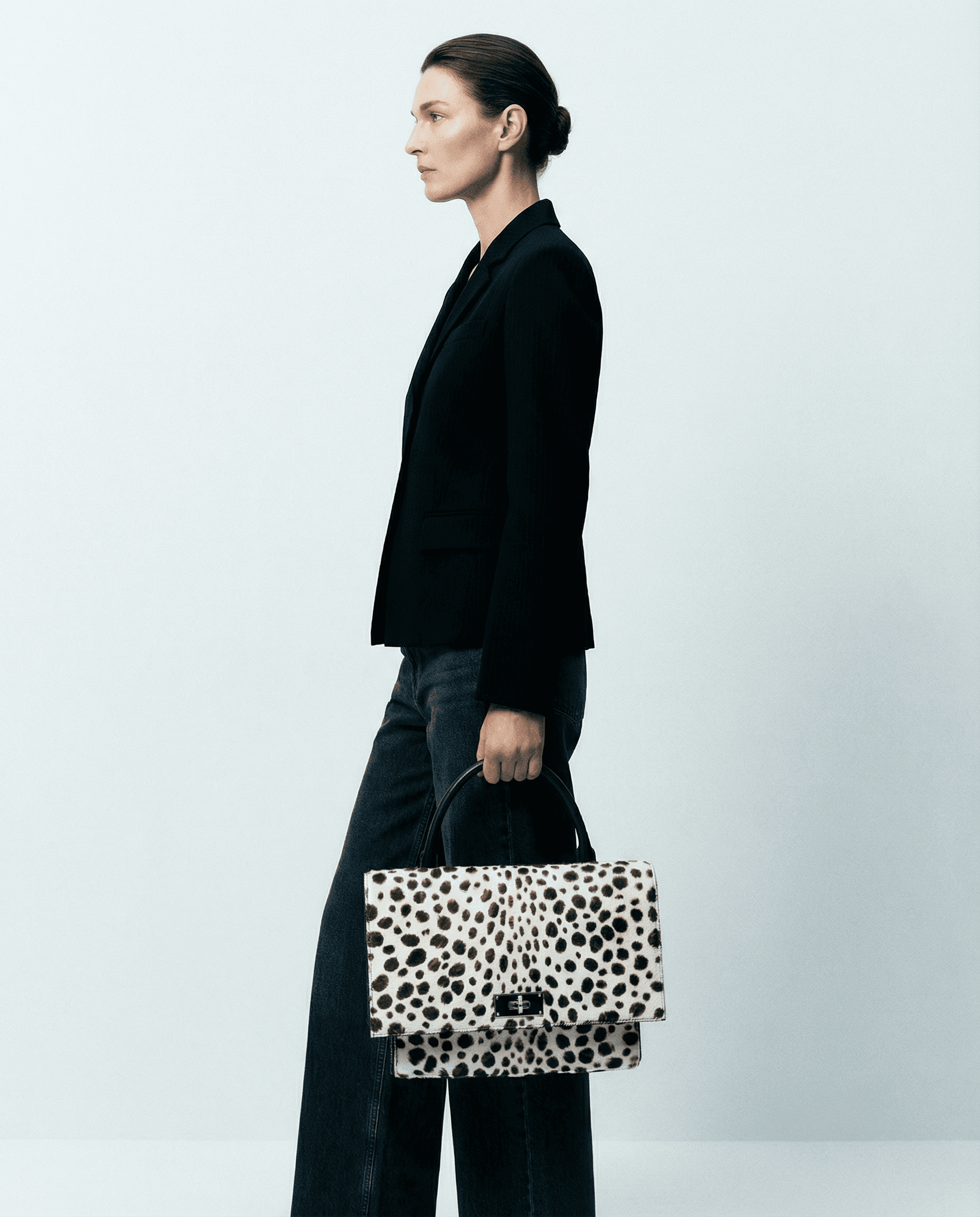Givenchy Horizon leopard print bag in goat fur with black leather handle Mezzanotte Madrid