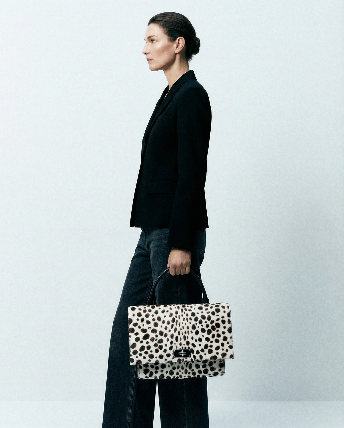 Givenchy Horizon leopard print bag in goat fur with black leather handle Mezzanotte Madrid