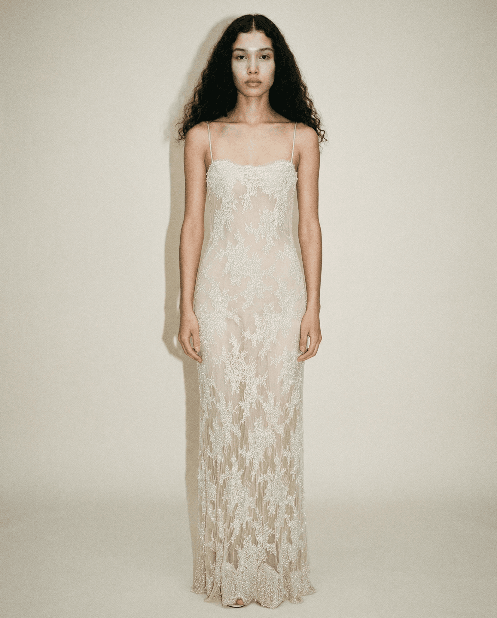 Kate Willa sheer lace evening dress in nude with ivory overlay Mezzanotte Madrid