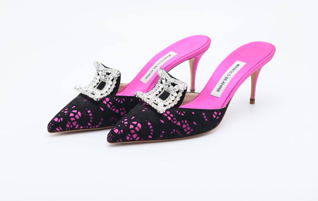 Side profile of the Manolo Blahnik Borli Mules showcasing the elegant 7.5 cm heel and the sophisticated pointed-toe silhouette.