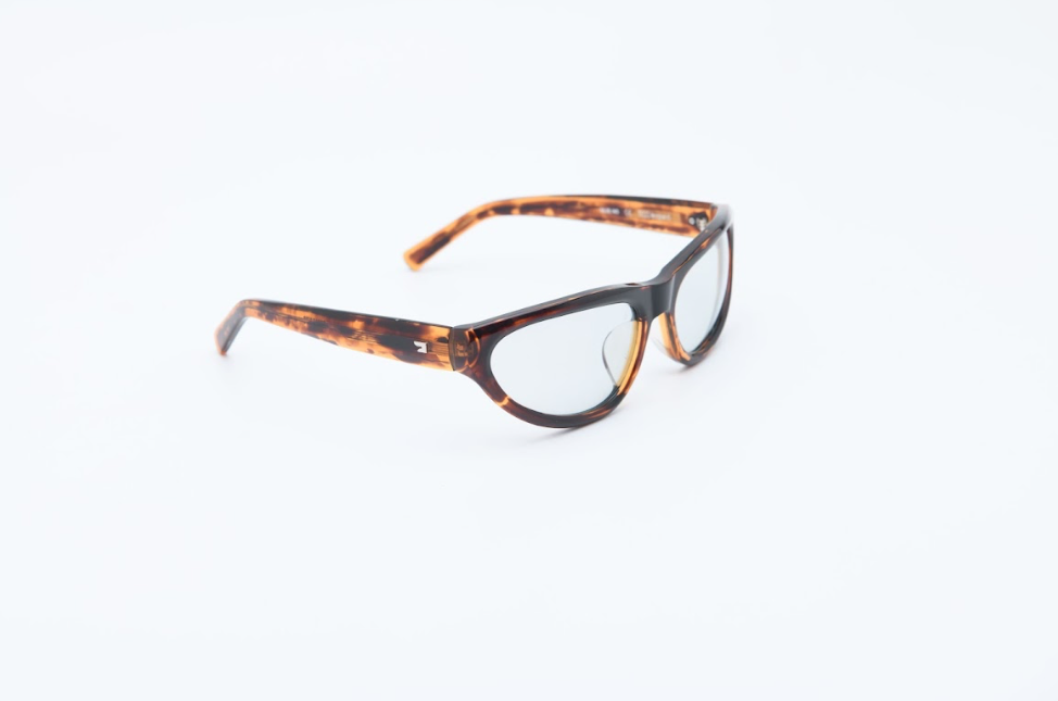 Blue Elephant leopard print glasses with sculpted cat-eye shape | Korean eyewear worn by K-pop idols