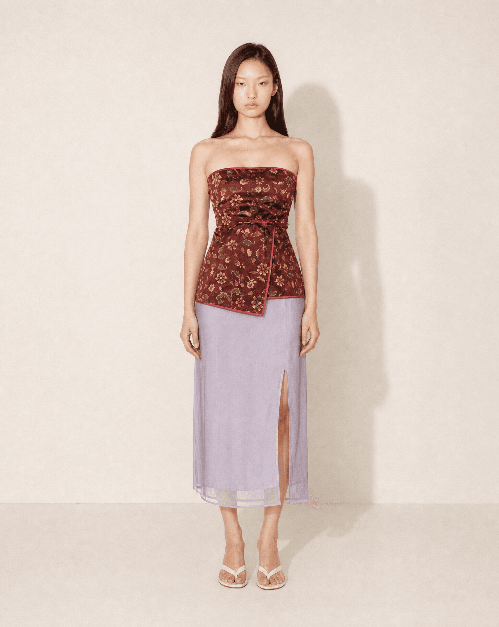 Archival Kenzo Jungle floral strapless wrap top by Kenzo Takada in burgundy botanical print available at Mezzanotte Madrid.
