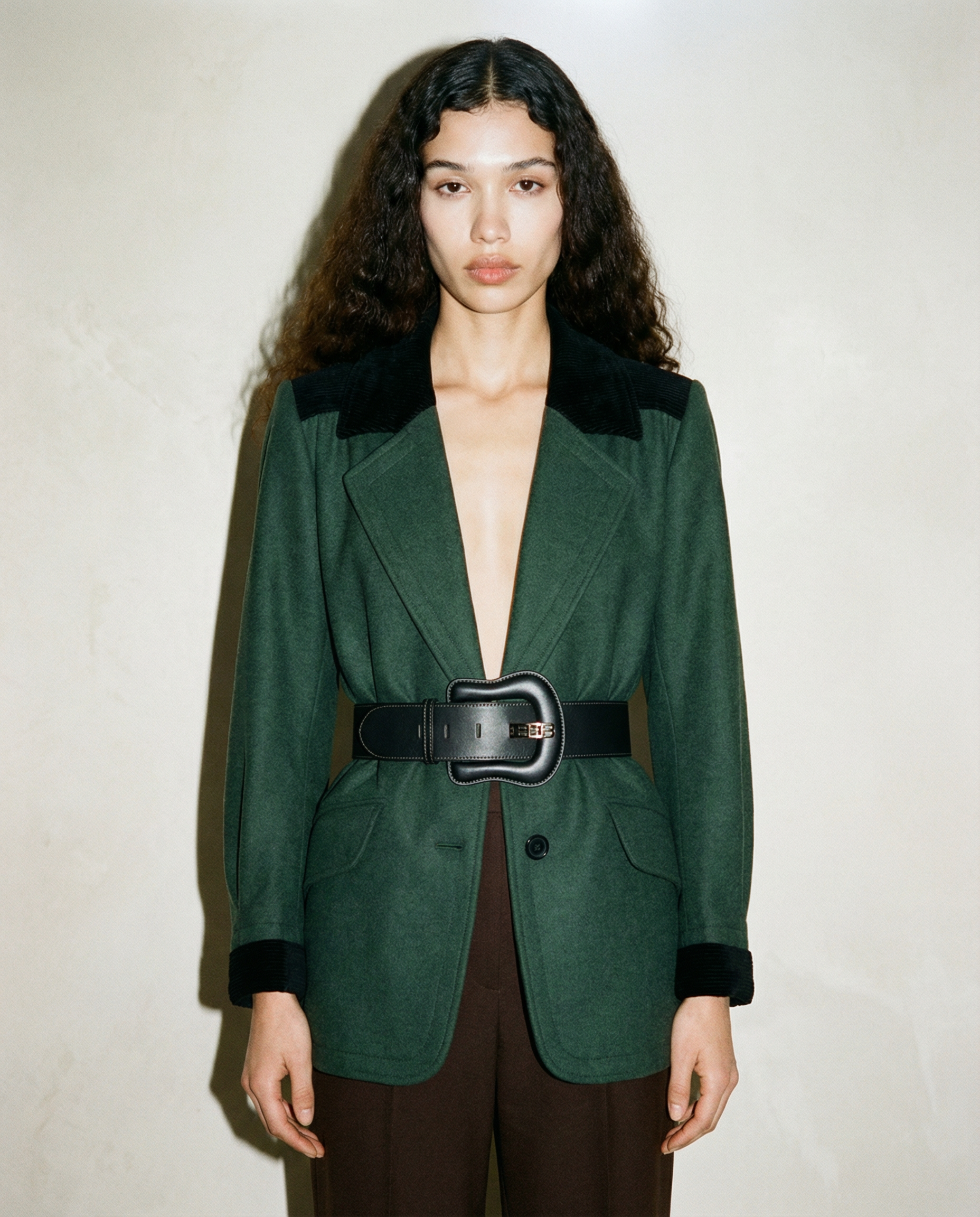 Fendi logo buckle belt in black leather with oversized FF hardware Mezzanotte Madrid