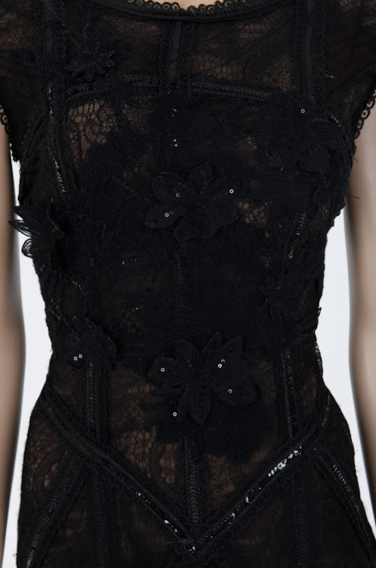 Elie Saab archival gown with transparent lace overlay and elegant silhouette Mezzanotte Madrid